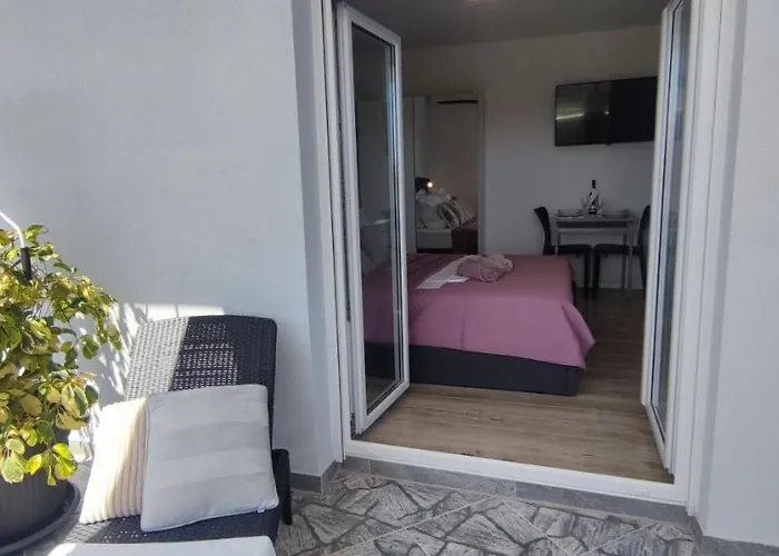 Lucky 3* 마카르스카