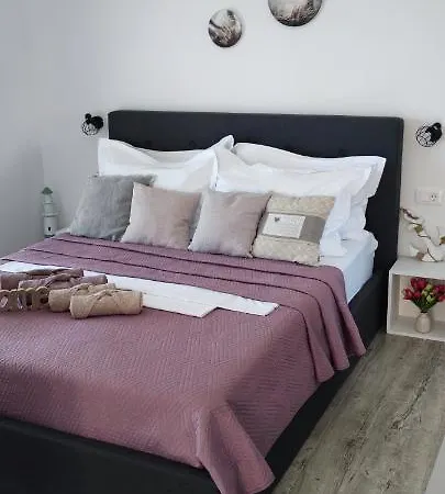 Lucky Guest house